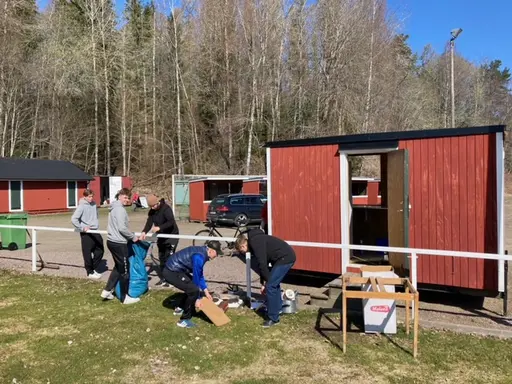 Glada miner när 108 körvar försvann på ett nafs Löwing och Ljungergård 2 av många hugriga.