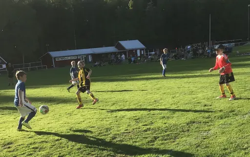 Giffcupen tog hårt på B-planen i år, så hemmapremiären spelades på A-planen, vilket gick fint.