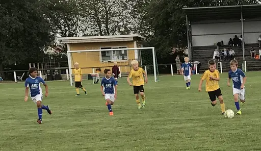 Nabben cup 2018. På fm jämna matcher mot två Skövde AIK-lag i strålande sol. På em tuffare motstånd mot Skultorp och Mullsjö i molnigt väder med lite regn på slutet. Glada miner som vanligt ändå!