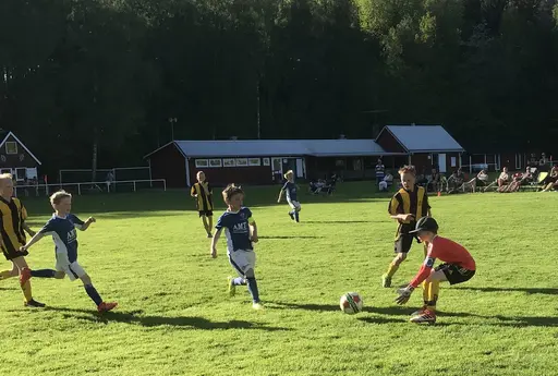 Giffcupen tog hårt på B-planen i år, så hemmapremiären spelades på A-planen, vilket gick fint.