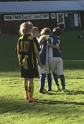 Giffcupen tog hårt på B-planen i år, så hemmapremiären spelades på A-planen, vilket gick fint.