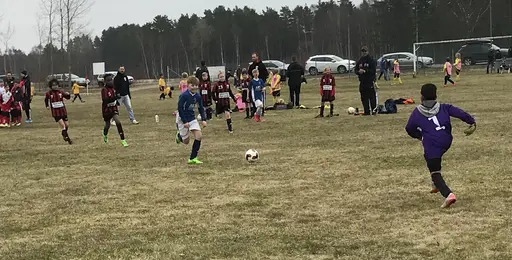 Full fart på Sandbacken cup. Första matcherna tillsammans med IFK-grabbarna.