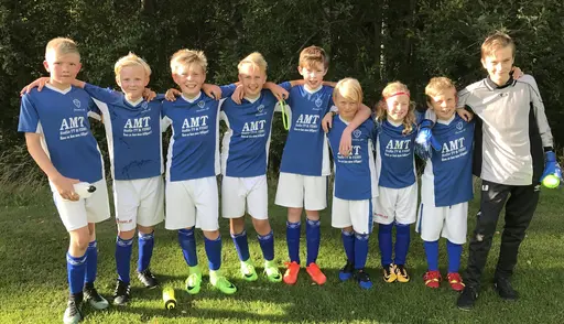 Grabbarna som gav järnet i Annelund: Anton, Lukas, Simon Ö, Dag, Filip, Rasmus J, Marius, Erik Ö, Oscar.