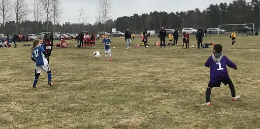 Full fart på Sandbacken cup. Första matcherna tillsammans med IFK-grabbarna.
