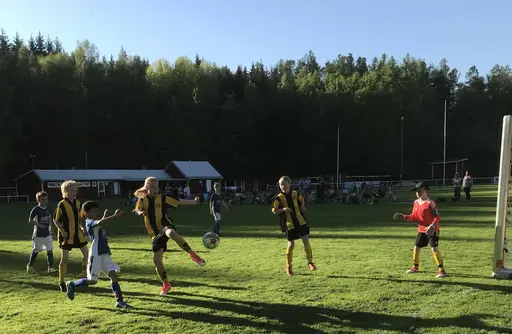 Giffcupen tog hårt på B-planen i år, så hemmapremiären spelades på A-planen, vilket gick fint.