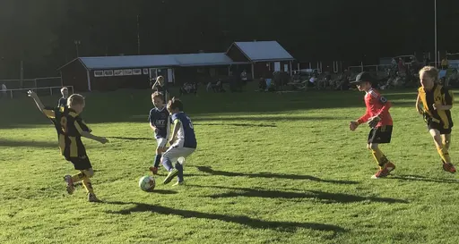 Giffcupen tog hårt på B-planen i år, så hemmapremiären spelades på A-planen, vilket gick fint.