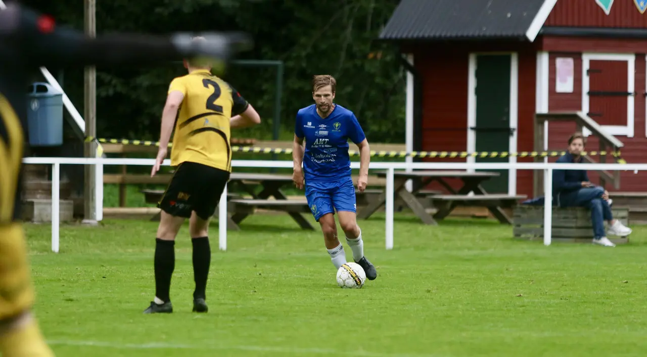 Erik Börjesson och hans ESK tog en efterlängtad seger borta mot Valtorp på fredagskvällen.