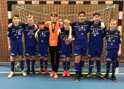 ESK:s Silvergrabbar: Baraa, Lukas, Erik, Oscar, Simon, Mohammed, Ibrahim, Rasmus.