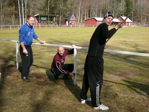 Som vanligt god uppslutning vid vårens årliga arbetsdag!
