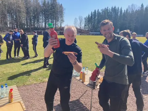 Glada miner när 108 körvar försvann på ett nafs Löwing och Ljungergård 2 av många hugriga.
