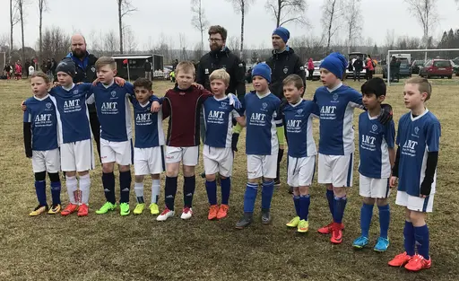 Full fart på Sandbacken cup. Första matcherna tillsammans med IFK-grabbarna.