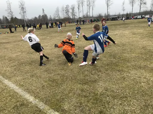 Full fart på Sandbacken cup. Första matcherna tillsammans med IFK-grabbarna.
