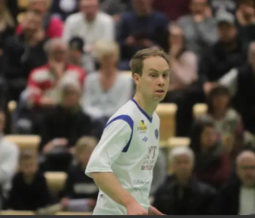 Henrik Häll fick pris som km:s bästa spelare