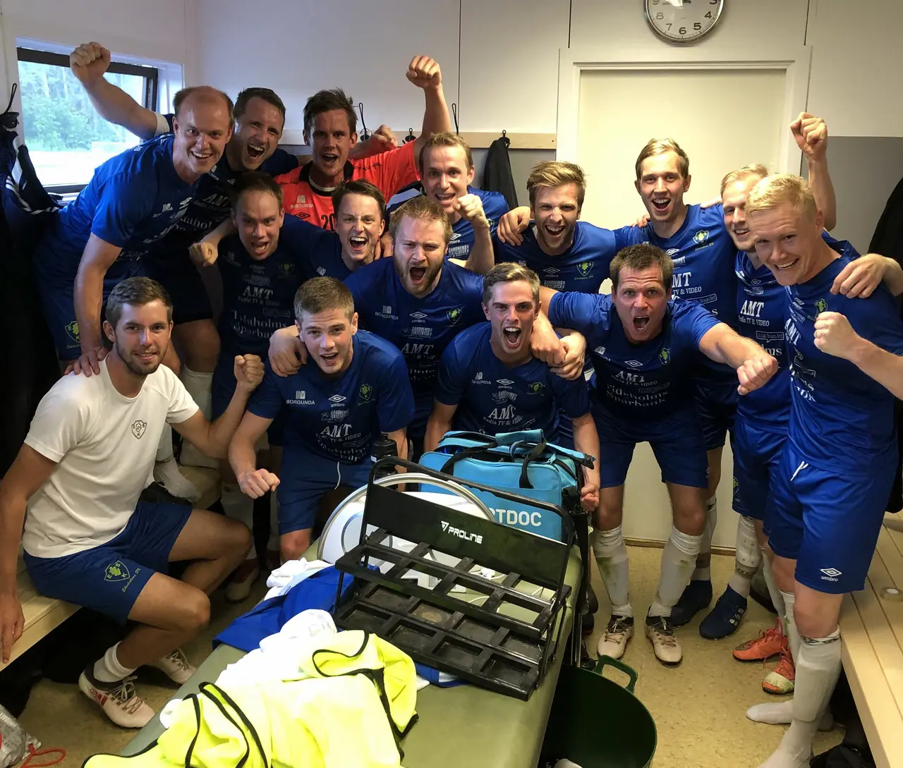 Segerjubel efter segern mot Lidköping!