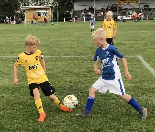 Nabben cup 2018. På fm jämna matcher mot två Skövde AIK-lag i strålande sol. På em tuffare motstånd mot Skultorp och Mullsjö i molnigt väder med lite regn på slutet. Glada miner som vanligt ändå!