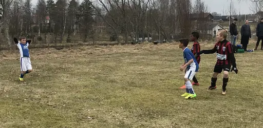 Full fart på Sandbacken cup. Första matcherna tillsammans med IFK-grabbarna.