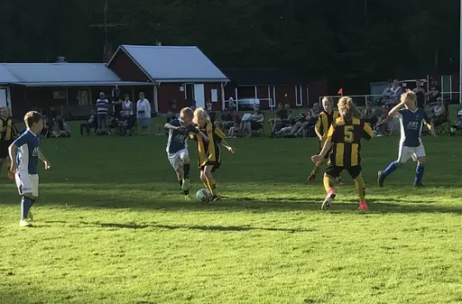 Giffcupen tog hårt på B-planen i år, så hemmapremiären spelades på A-planen, vilket gick fint.