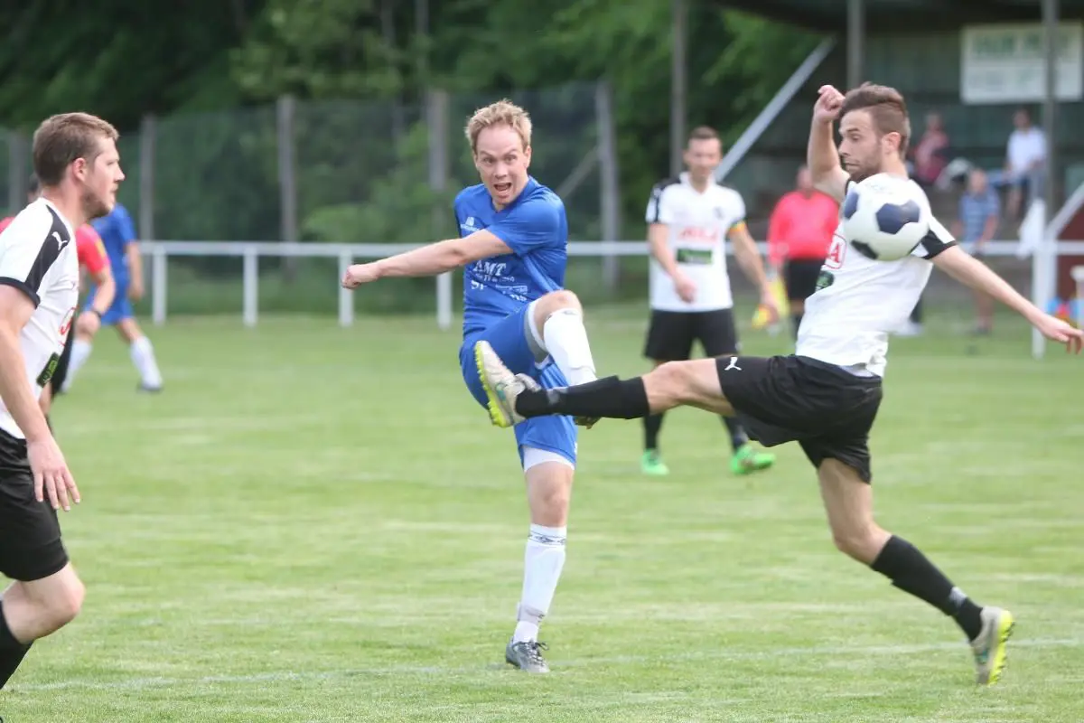 Henrik Häll stod för tre baljor i matchen mot Jula.