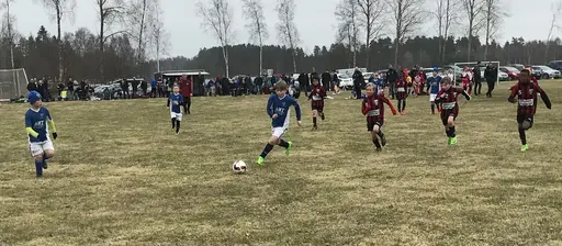 Full fart på Sandbacken cup. Första matcherna tillsammans med IFK-grabbarna.