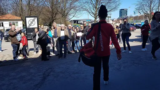 Trupp Indigo (Annie, Beata, Ebba, Elise, Elsa, Emelie, Hannah, Ingrid, Iris, Leia, Lova, Melina och Tindra) på tävlingen Riksfyran 2018
