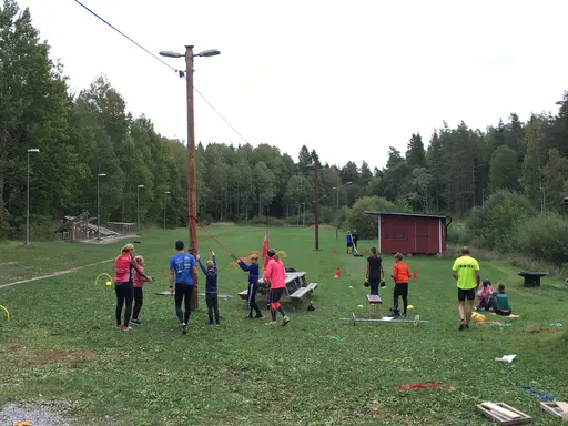 Fysövningar och rullskidor 