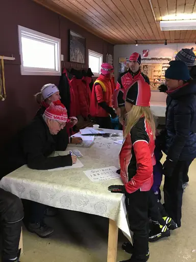 Ett lyckat arrangemang med ett 70-tal startande barn. Tidningsartikel i UNT dagen efter!