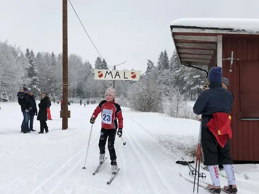 Ett lyckat arrangemang med ett 70-tal startande barn. Tidningsartikel i UNT dagen efter!