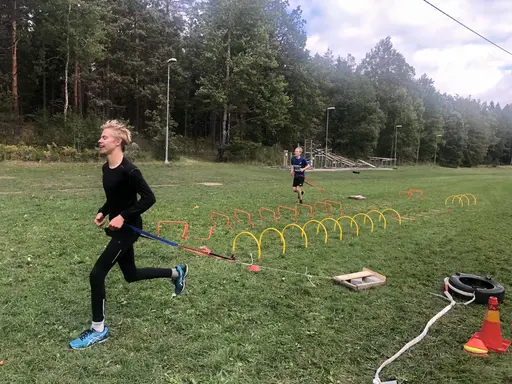 Fysövningar och rullskidor 