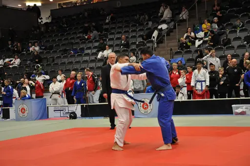 fotografierna är fria att delas/användas för privat bruk samt i judosammanhag dock ej för kommersiellt bruk.