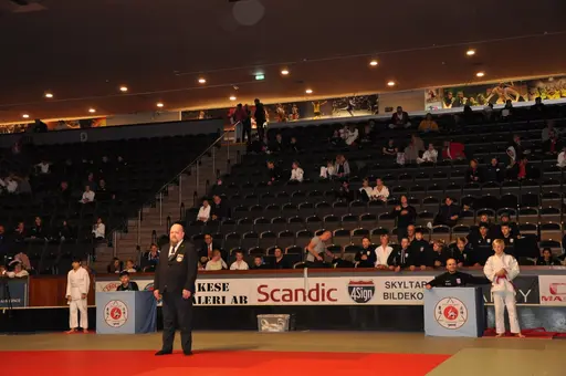 fotografierna är fria att delas/användas för privat bruk samt i judosammanhag dock ej för kommersiellt bruk.