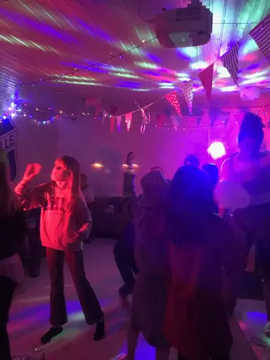 Disco i vår klubbstuga arrangerades av ungdomsrådet