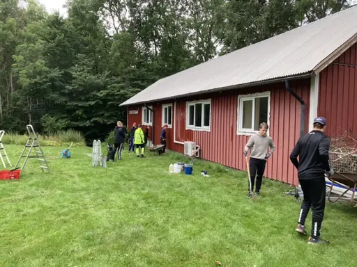 Städdag och renovering av Sportstugan