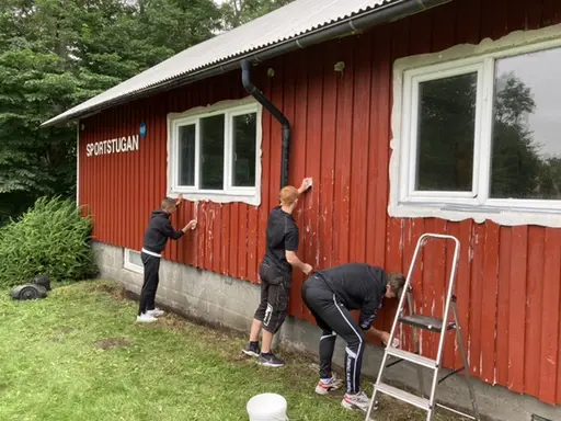 Städdag och renovering av Sportstugan