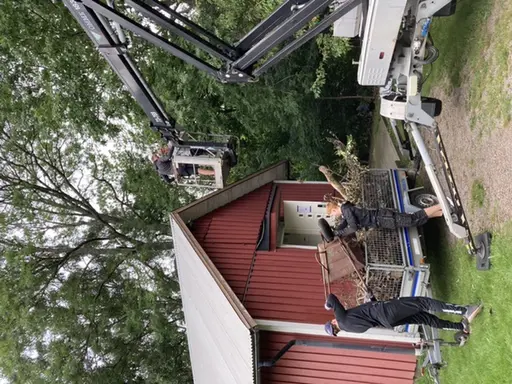 Städdag och renovering av Sportstugan