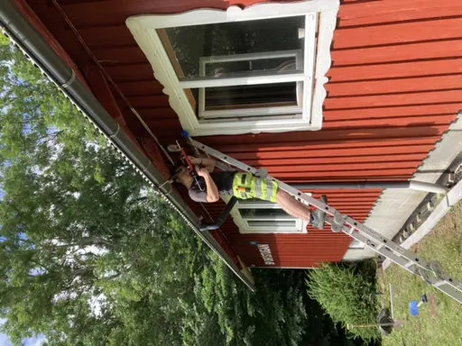 Städdag och renovering av Sportstugan