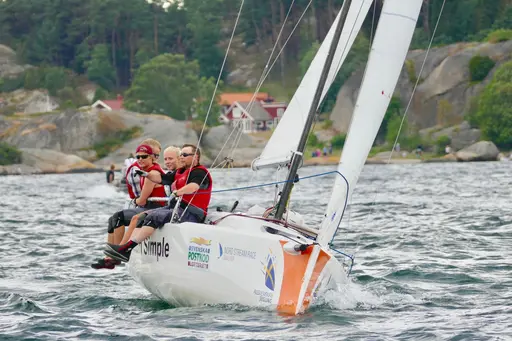 Foto: Halmstad Segelsällskap, J/70 Förbundet, Peter Johansson, Peter Krokström mfl.