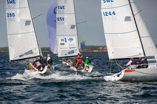 Foto: Halmstad Segelsällskap, J/70 Förbundet, Peter Johansson, Peter Krokström mfl.