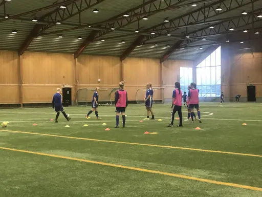 Lite fotbollstennis och 5 mot 5 spel