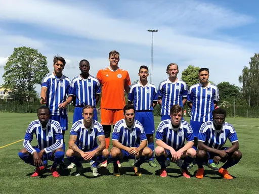 Serkan Görgülü. två gigantiska målvakter, Frans Gabro, startelvan