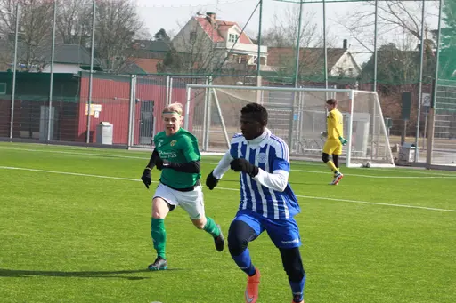 Wilondja, Wilondja, Frans och Bakari "Jo" Kinteh