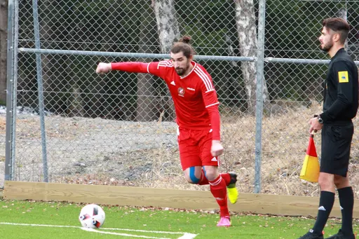 Marcus Minari, Bakari "Jo" Kinteh, Marcus Blomquist mot Jan Tauer samt Max Whitman på linjen