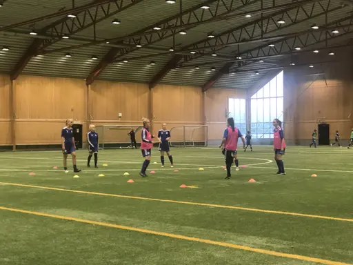Lite fotbollstennis och 5 mot 5 spel