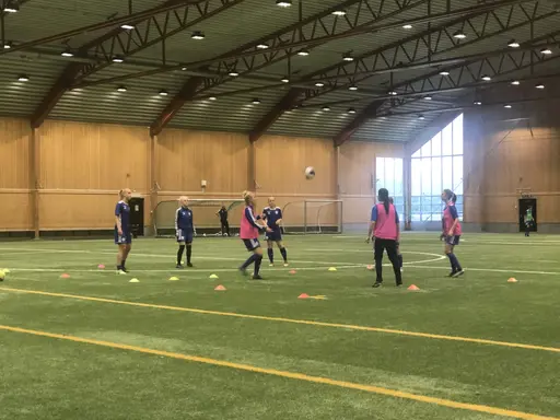 Lite fotbollstennis och 5 mot 5 spel