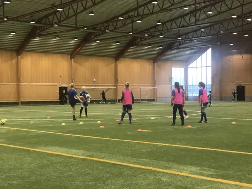 Lite fotbollstennis och 5 mot 5 spel
