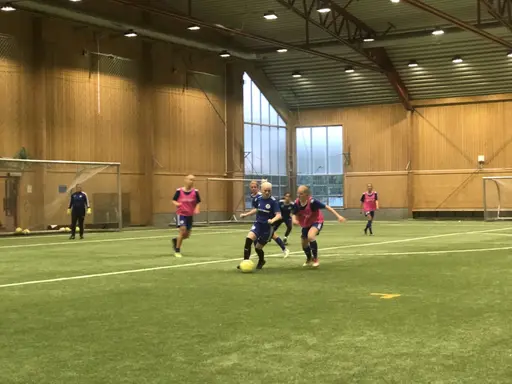 Lite fotbollstennis och 5 mot 5 spel