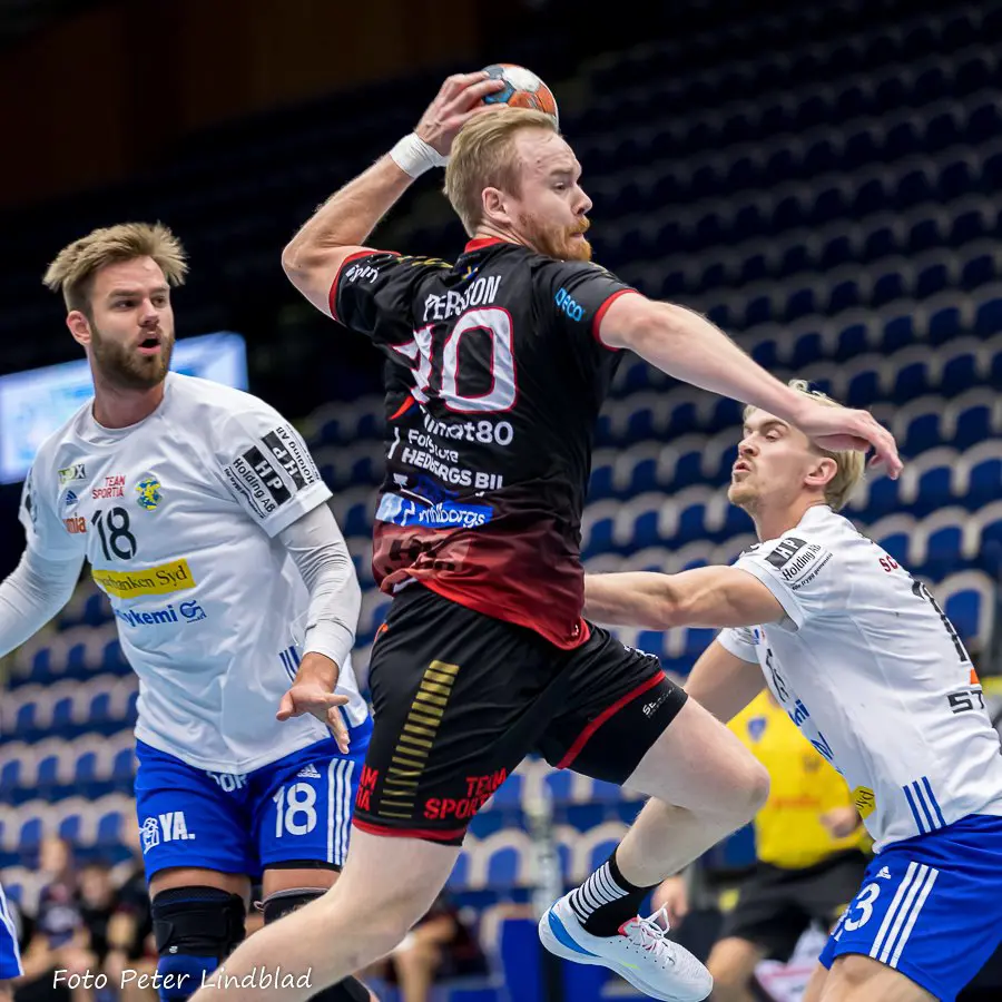 Magnus Persson in action från vår numera beryktade hemmamatch mot Ystads IF