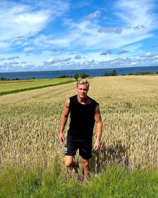 Adam Tumba tillbaka i Skåne