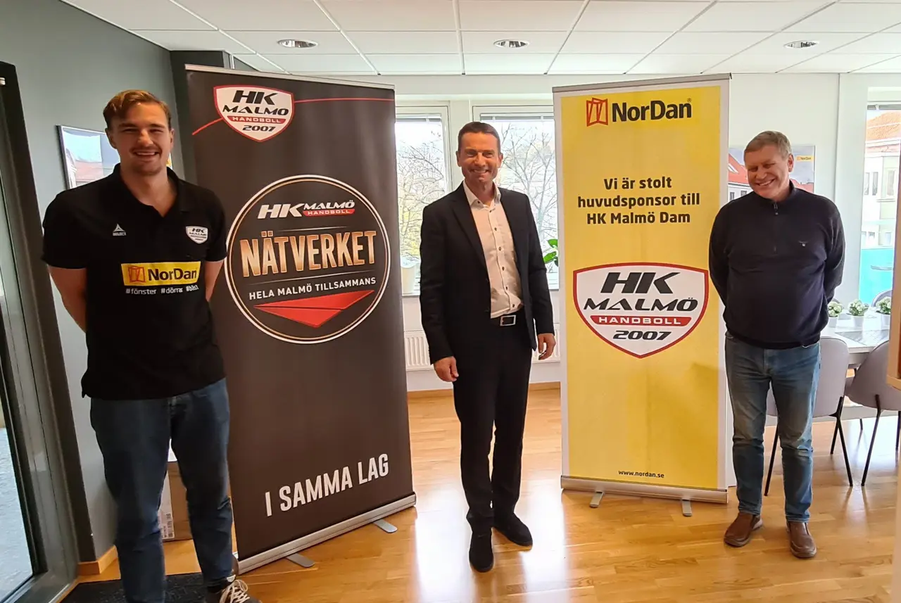 Tre synnerligen glada herrar i Fr v Robert Månsson, NorDans VD Dag Kroslid och NorDans Regionansvarige Eilif Nilsen