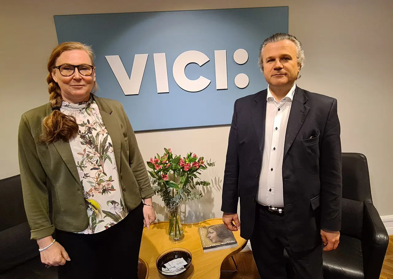 Bilden från Vänster VICI:s Verksamhetschef Åsa Lagerholm och till Höger har vi Sesabs VD Nikola Baric
