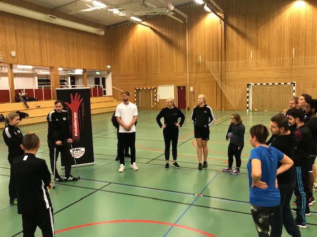 HK Malmös Parahandbollslag med faddrar